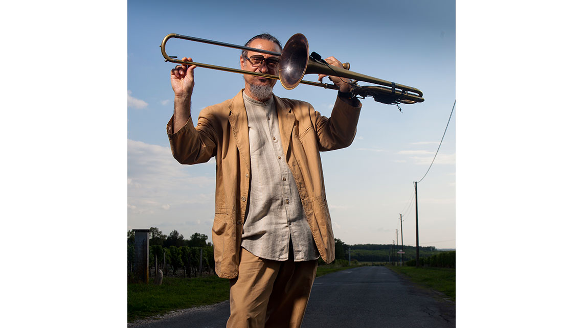 Glen Ferris, tromboniste avant son concert à Jaz and Wine ; © Richard Nourry