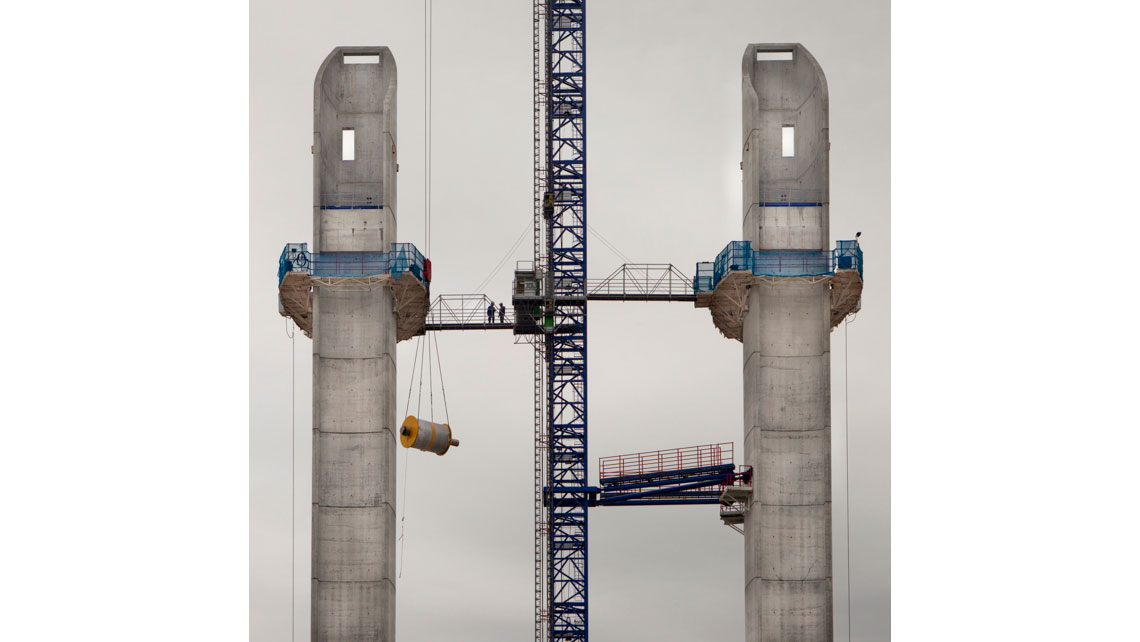 Vue de la construction des pilones du pont Chaban-Delmas ; © Richard Nourry